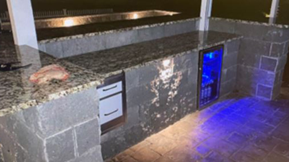 Outdoor bar