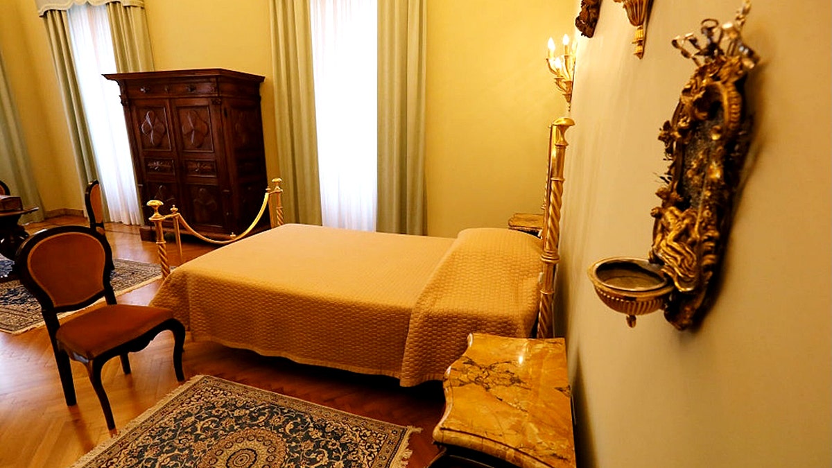 Papal apartment bedroom
