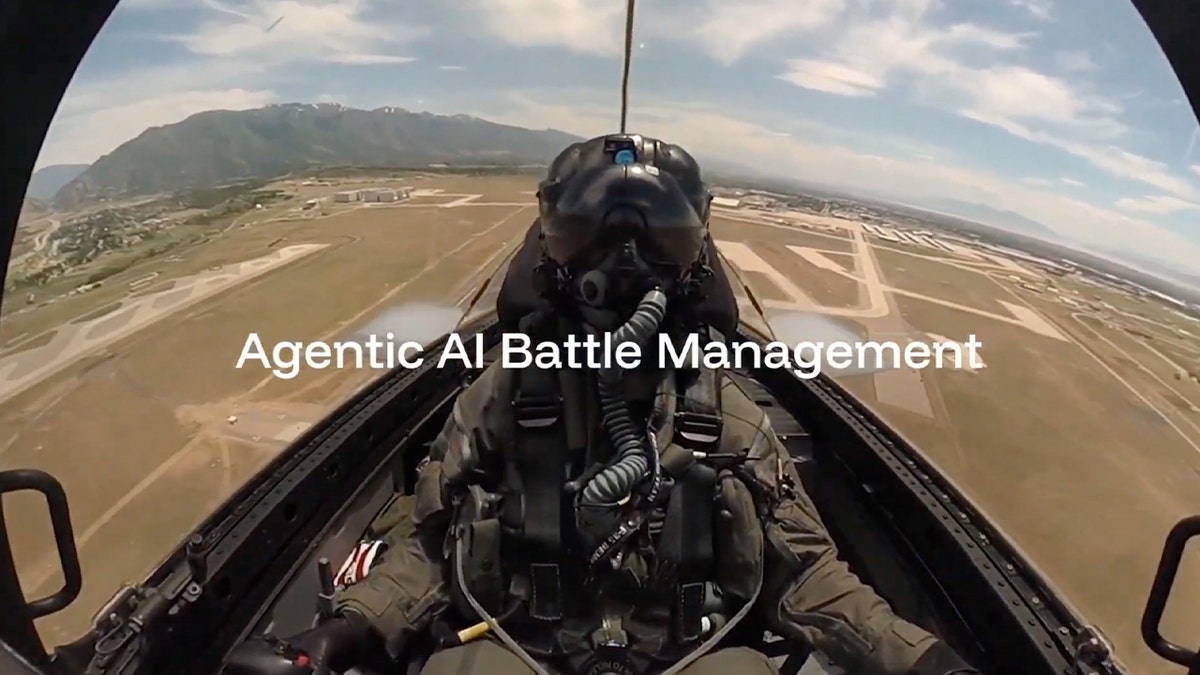 Pilot tests Raft's Starsage battle manager in live combat drill