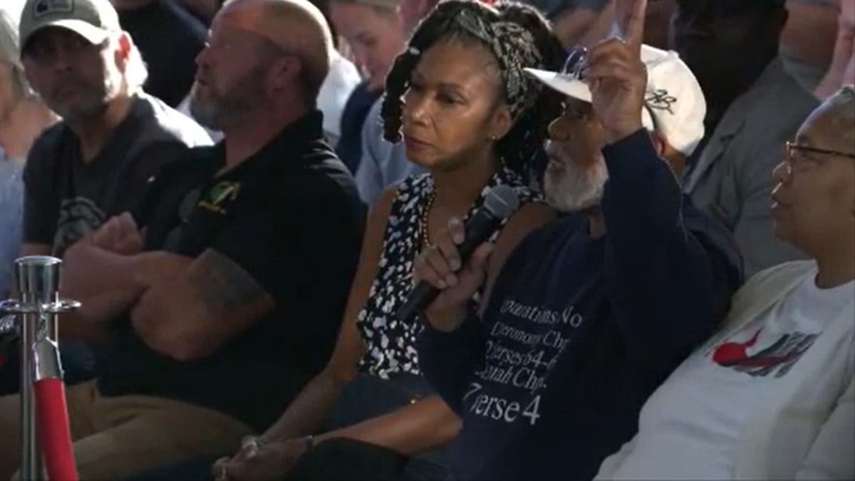 WATCH: Ramaswamy takes on claim Black history swept ‘under the table’ at Cincinnati town hall