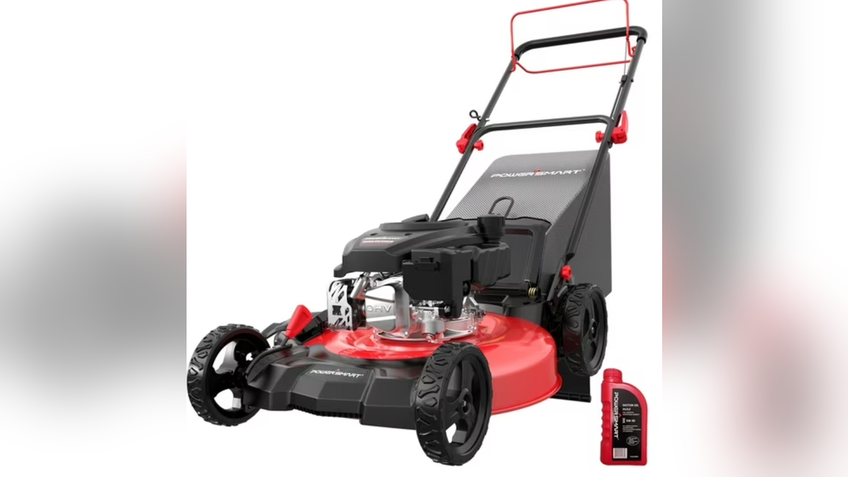 This three-in-one mower offers mulching, bagging and side discharge options.