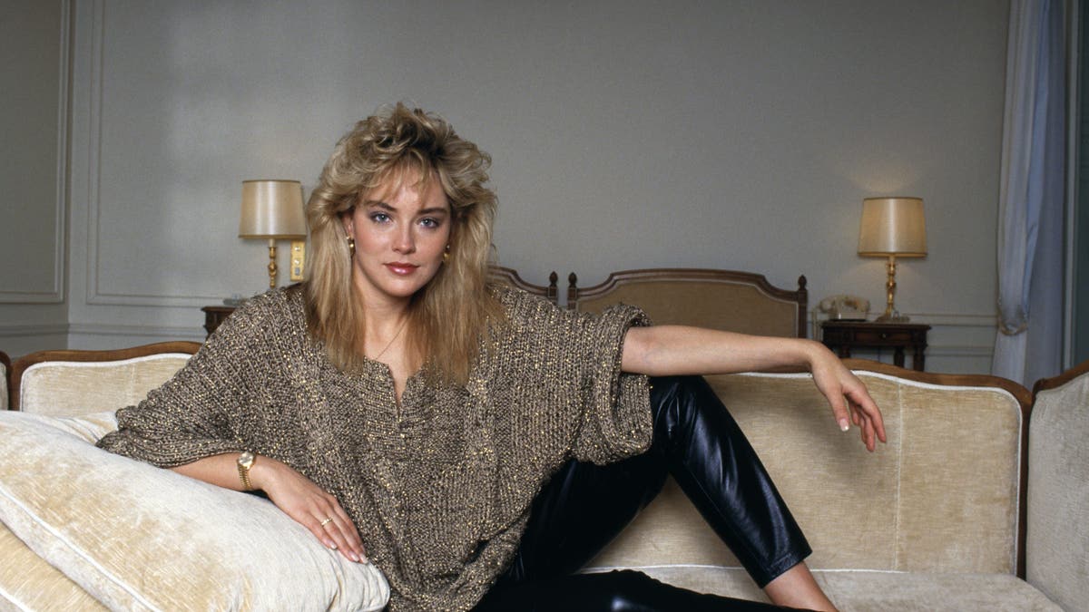 1985年在球衣上的沙龍·斯通（Sharon Stone）建模