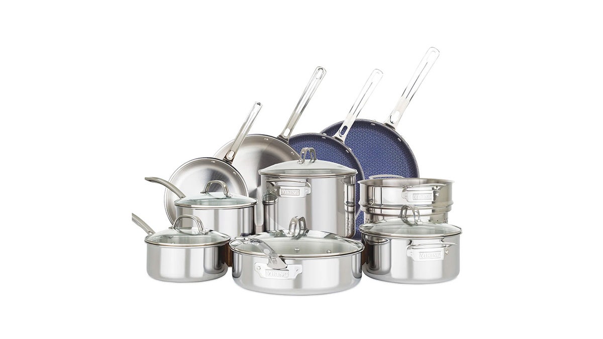 Every pan you’ll ever need is in this 15-piece cookware set. 