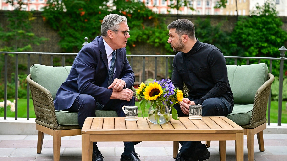 Starmer and Zelenskyy meet in London