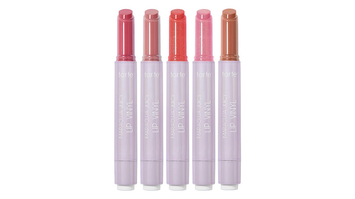 Each lip vinyl in the set provides a slick, wet-look finish and a high-shine color.