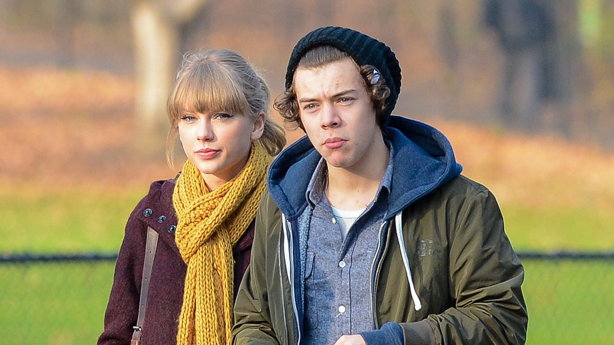 Taylor Swift and Harry Styles take a walk in the park