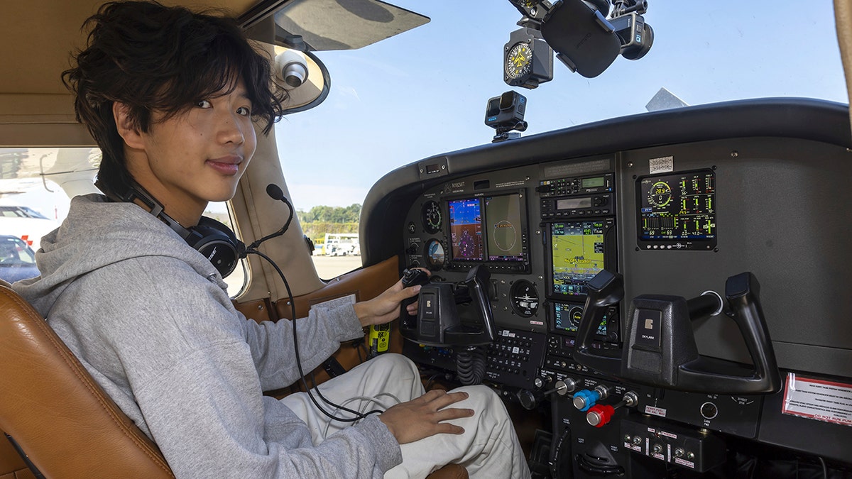 teen pilot detained while fundraising for cancer