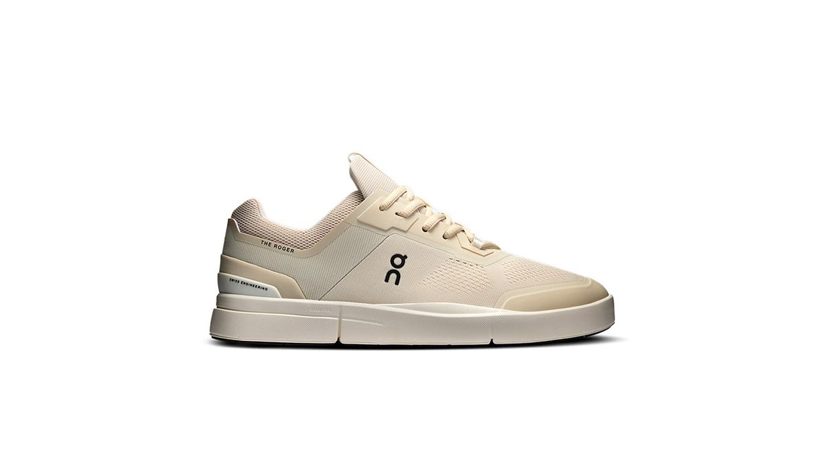 THE ROGER Spin is made with a breathable mesh upper,