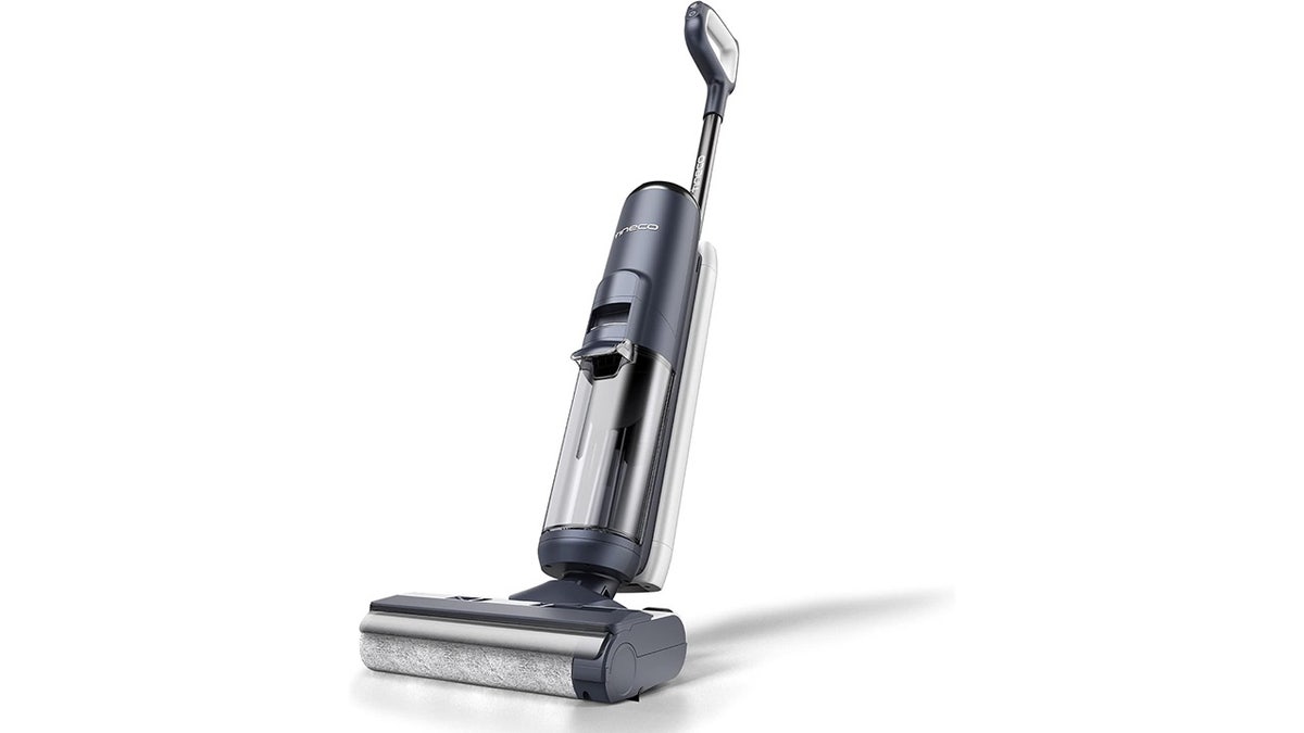 Keep your hardwood floors sparkling clean with Tineco’s smart technology. 