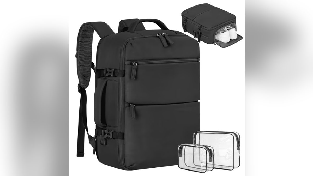 Carry everything you need for your vacation or business trip in this well-organized travel bag.