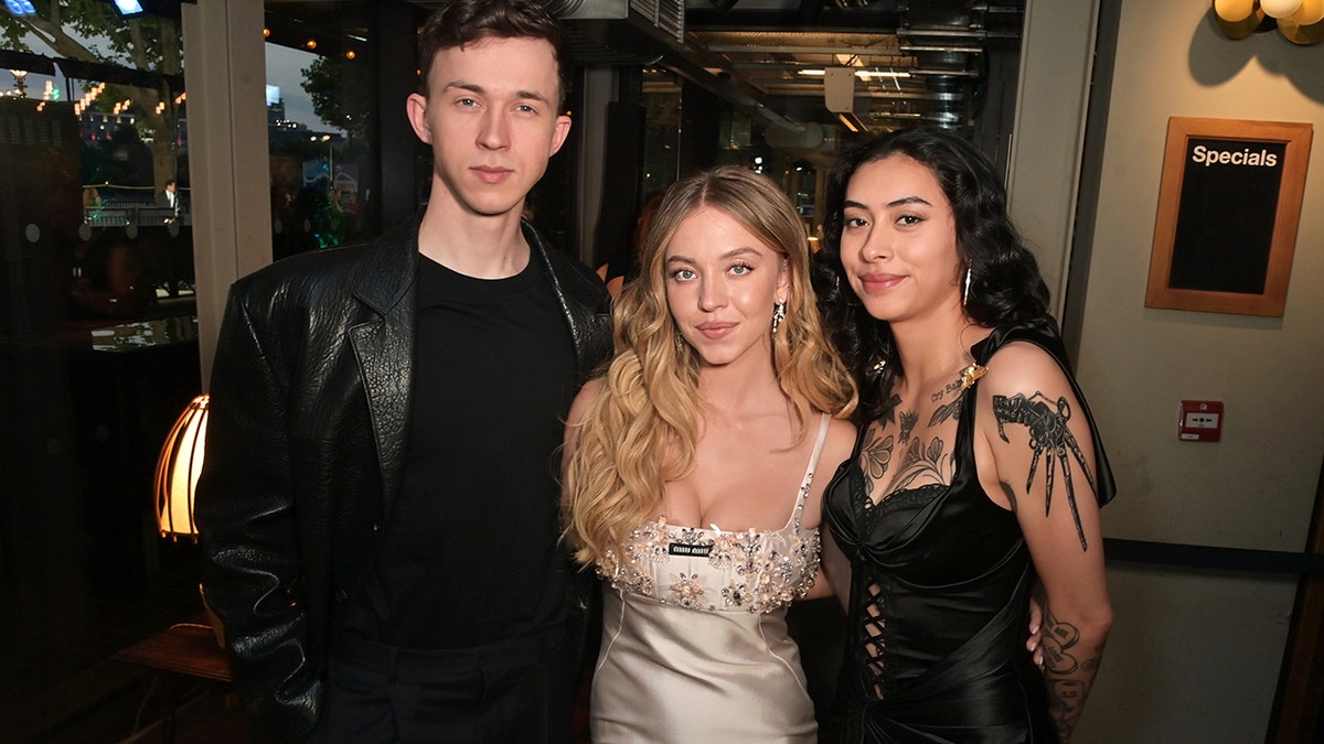 Trent Sweeney, Sydney Sweeney and Samayre Soto
