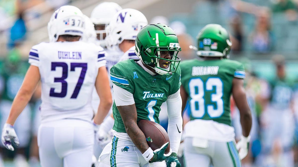 Tulane player