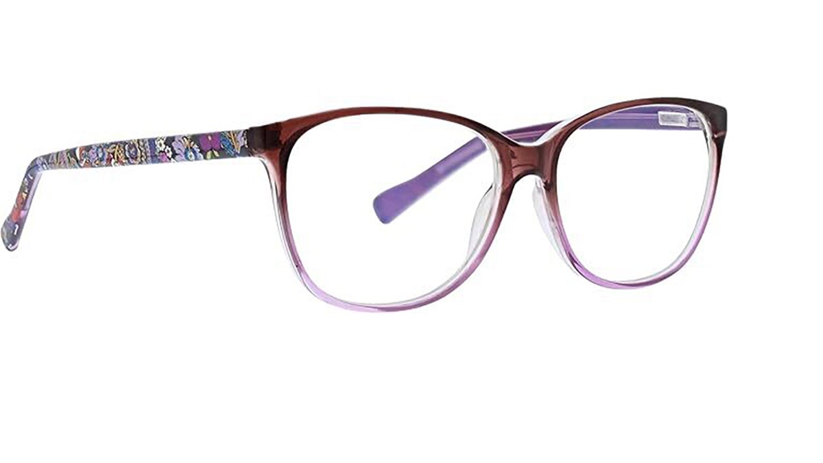 These glasses have delicate detailing.