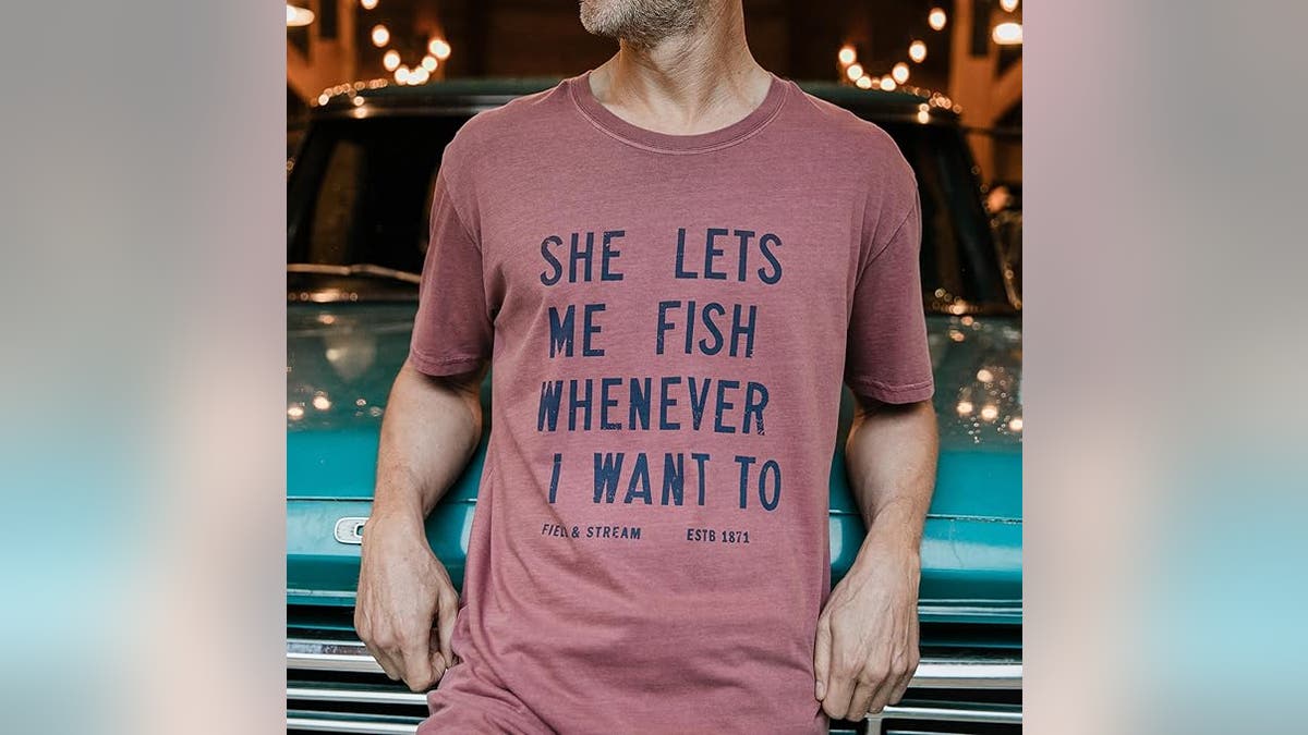 This midweight t-shirt comes with fun graphics.