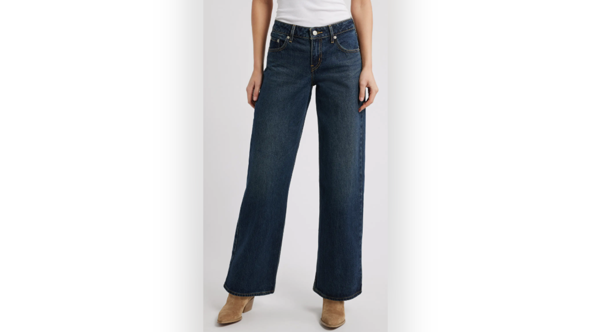 These jeans offer a laid-back, contemporary look.