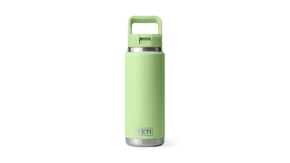 This mid-size bottle has a spout cap for controlled gulps and easy resealing.