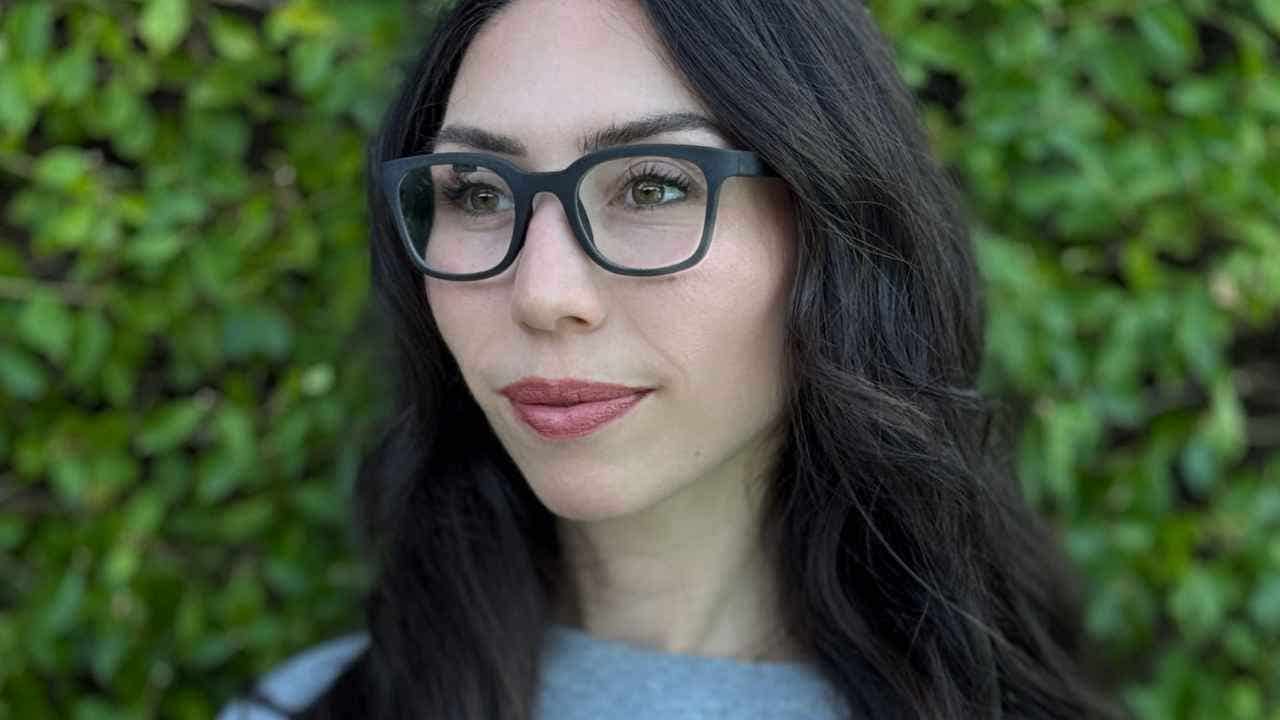 World's thinnest AI glasses feature built-in assistant