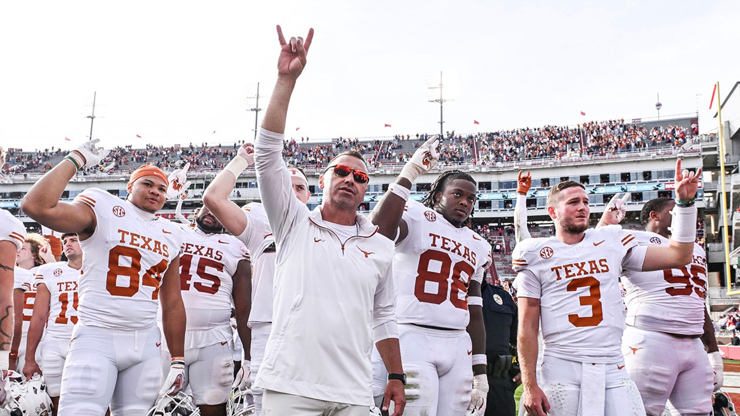 Texas' Steve Sarkisian slams NFL coaching rumors: 'Absolutely ridiculous'