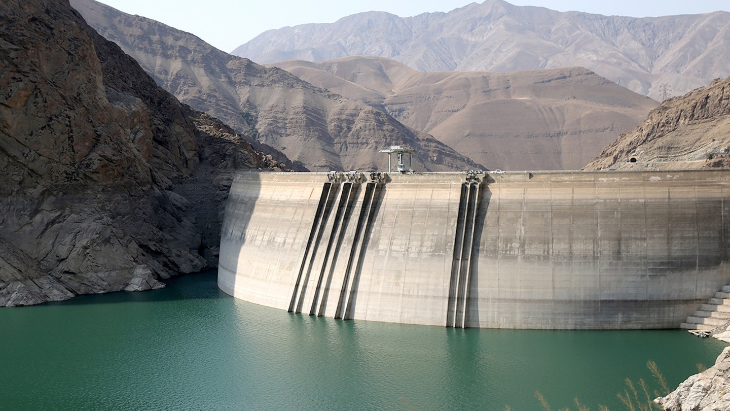 Netanyahu sends message to people of Iran as country faces water crisis