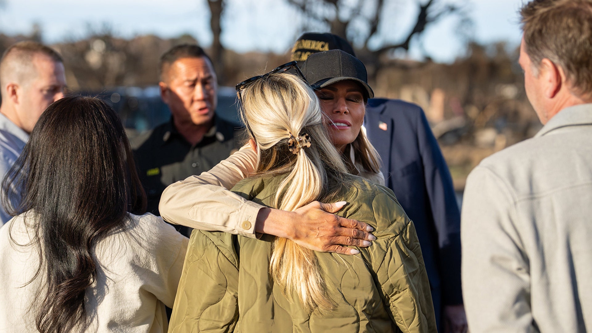 first lady melania hugging california fires