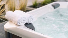 Elderly women rescued from hot tub at remote Kentucky cabin