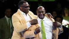 Sterling Sharpe returns gold jacket favor, honors brother Shannon Sharpe in heartfelt Hall of Fame moment