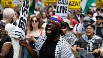 Thousands of protesters storm Manhattan calling for 'global intifada' - Fox News