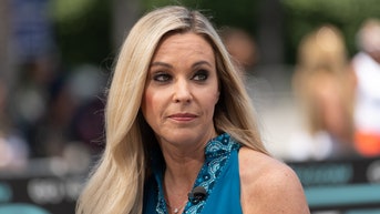 Kate Gosselin budgets Christmas for 8 kids 'to the penny' after losing reality TV fortune - Fox News