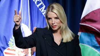 Bondi puts sanctuary cities nationwide on notice after DC police federal takeover