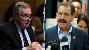 Illinois Democrats tell feds to stop trying to 'usurp' state authority over immigration