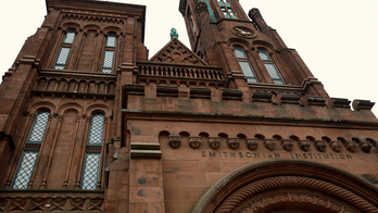CNN's Jennings says same critics of Trump's Smithsonian review were cheering destruction of monuments in 2020