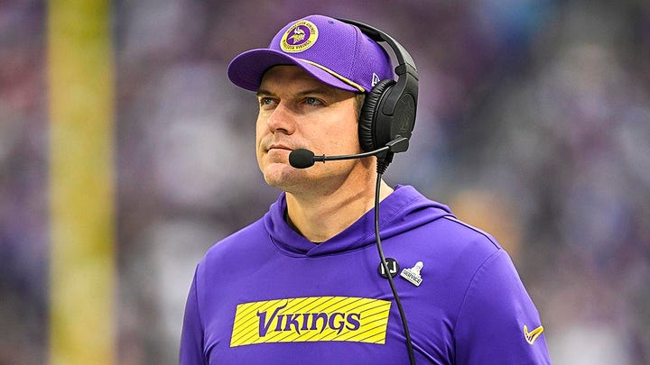 Vikings' TJ Hockenson explains what he's seen from JJ McCarthy already