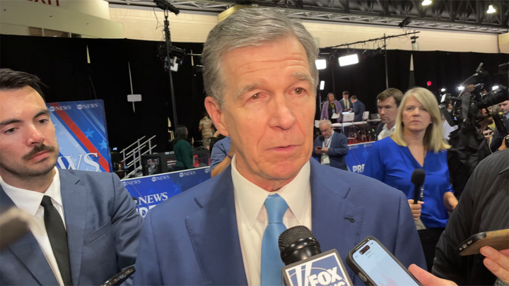  Why this popular Dem is running like he is behind

