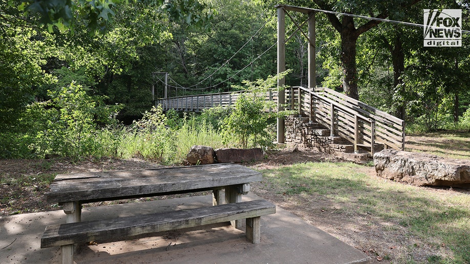 Murder scene at Arkansas park closed off to public