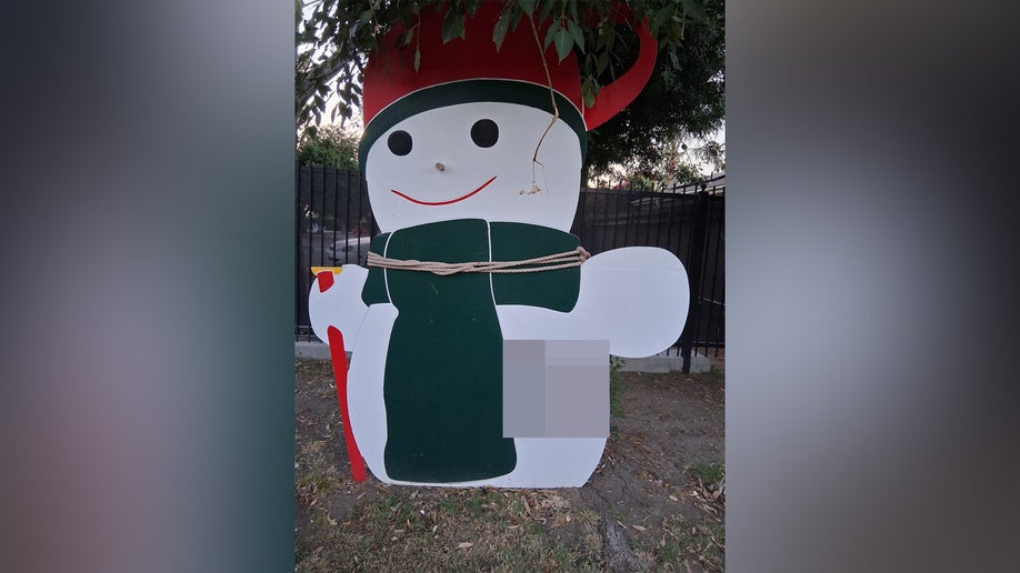 Snowman vandalized