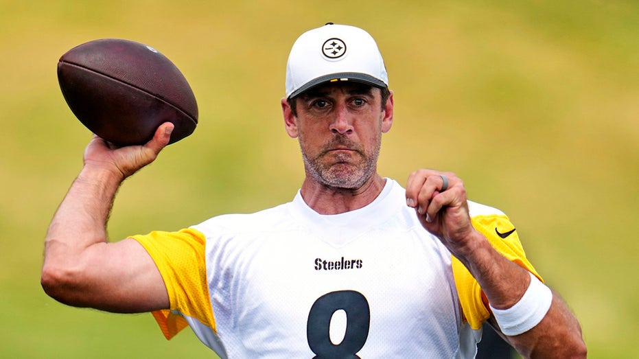 Aaron Rodgers suggests he heeded advice of mystery wife's sister-in-law before signing with Steelers