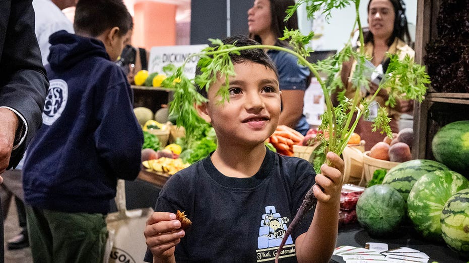 5 ways MAHA moms can fix kids' junk food problem at school lunches nationwide