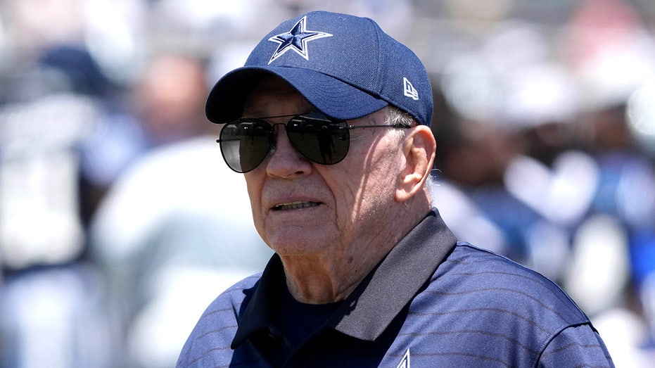 Cowboys owner blames Micah Parsons’ agent for stalled contract negotiations: ‘Told us to stick it up our a--’