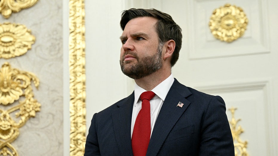 Vance rebuts NBC's Welker, says GOP map changes push back on decades of Democrat power grabs