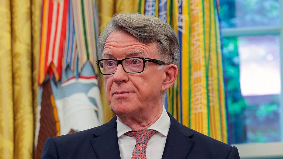 UK ambassador Peter Mandelson lobbying for Super Bowl to be played in Britain: 'We love it'