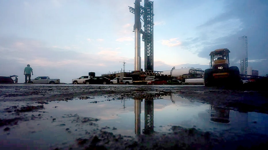 SpaceX takes second shot at crucial Starship test flight after Sunday's technical abort