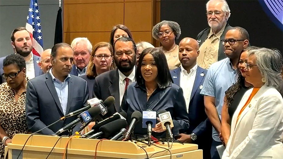 ‘All-out war’: Fleeing Texas Dems side with Newsom as redistricting standoff continues: ‘fire with fire’