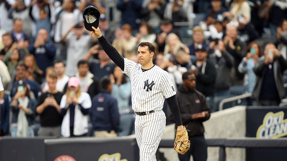 World Series champion Mark Teixeira announces congressional campaign in Texas