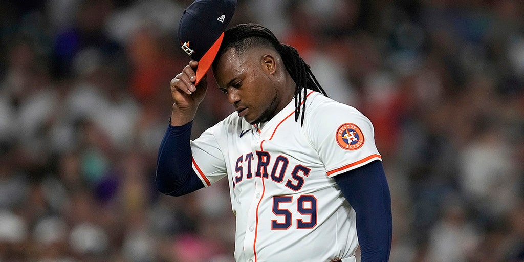 https://a57.foxnews.com/static.foxnews.com/foxnews.com/content/uploads/2025/09/1024/512/astros-framber-valdez-leaves-mound-yankees.jpg?ve=1&tl=1