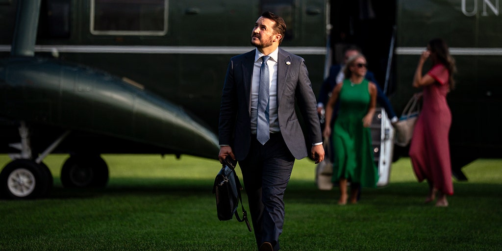 https://a57.foxnews.com/static.foxnews.com/foxnews.com/content/uploads/2025/09/1024/512/budowich-stepping-down-from-trump-wh-post.jpg?ve=1&tl=1