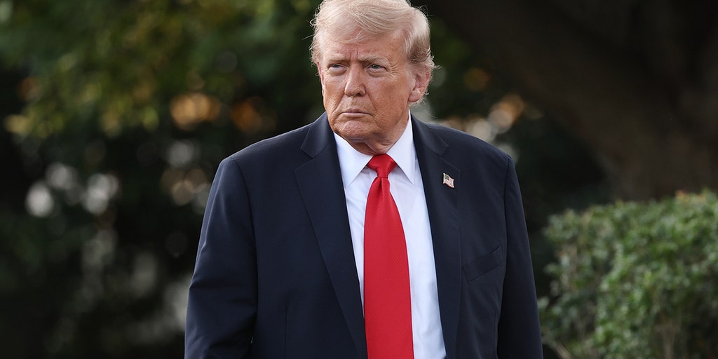 donald trump leaves white house