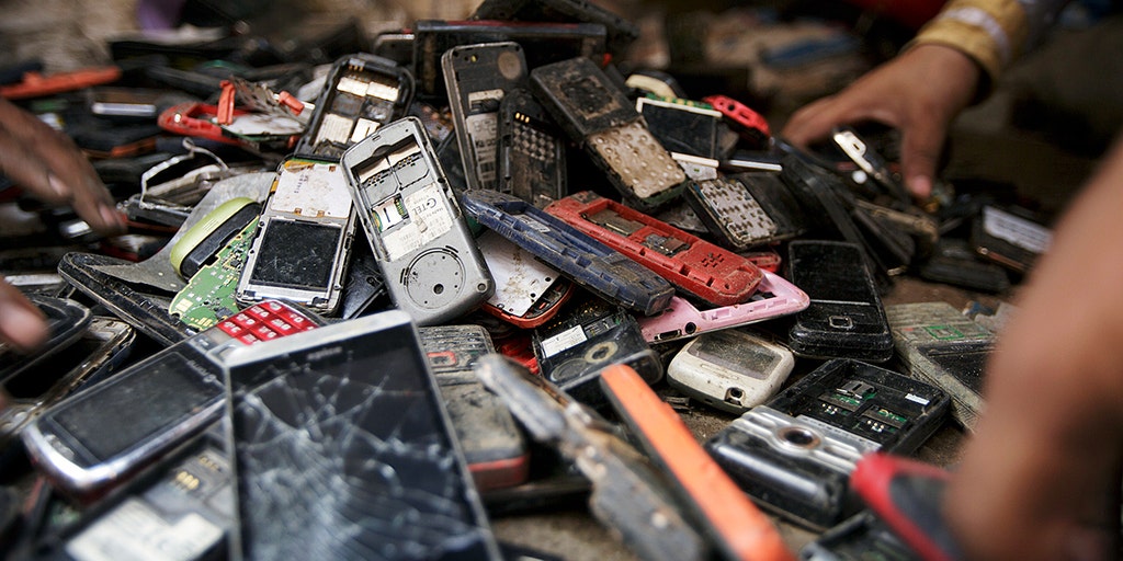 foxnews.com - Kurt Knutsson, CyberGuy Report - Scientists extract silver from e-waste using cooking oil