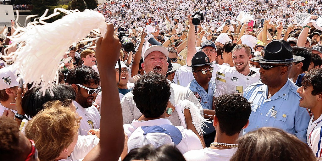 https://a57.foxnews.com/static.foxnews.com/foxnews.com/content/uploads/2025/09/1024/512/georgia-tech-brent-key-upsets-clemson.jpg?ve=1&tl=1