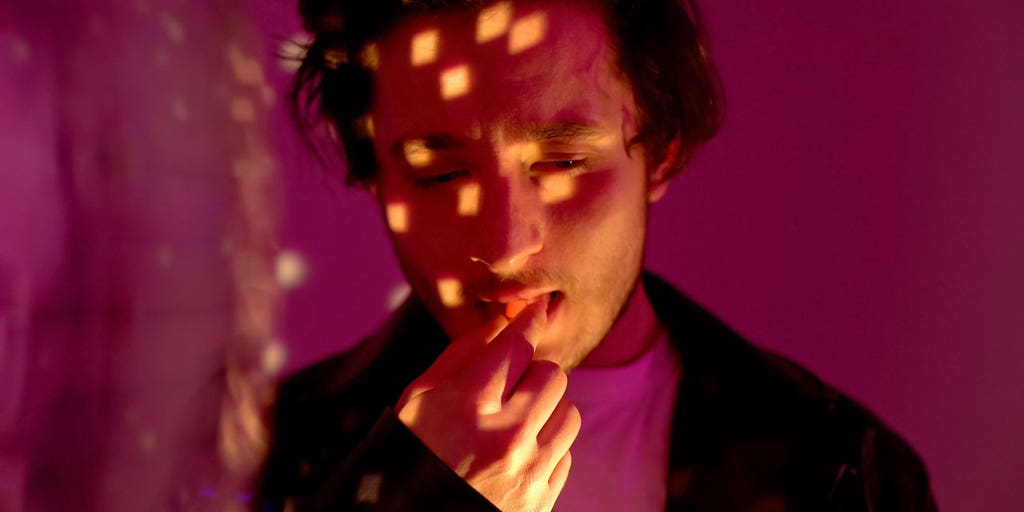 Psychedelic drug popular in 1960s could ease anxiety as doctors share warnings