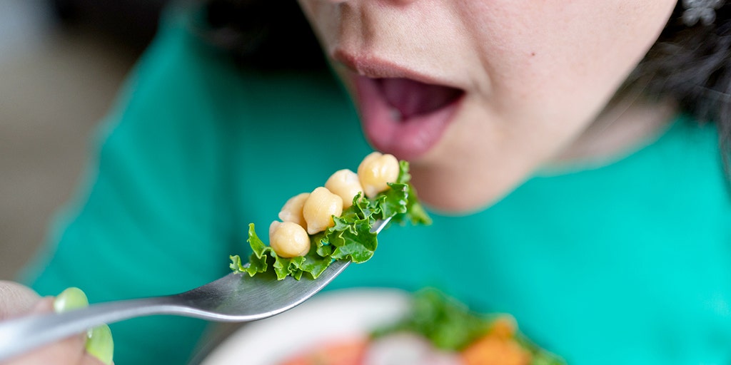 Dietitian Names Five Protein-Packed Carbs That May Aid Weight Loss; Hawaii’s ‘Green Fee’ Tax Faces Court Challenge